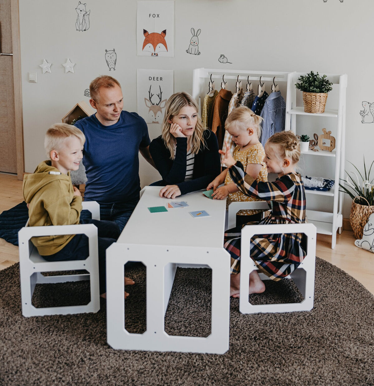 Montessori House Bed Montessori laua ja tooli komplekt - 2 tooliga