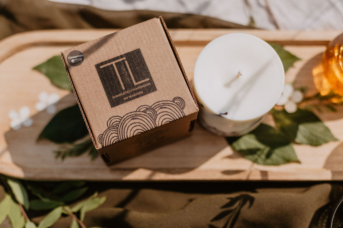 TL Candles käsitsi valmistatud sojavahaküünal lavendlilõhnaga - Lilla