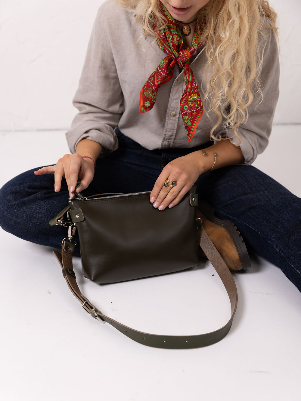 TOMMY Leather Bag with Two Handles - Dirty Green