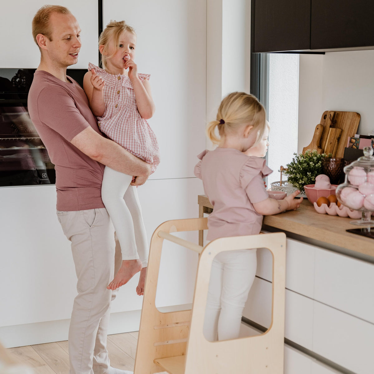Montessori House Bed laste kasevineerist astmepink "Helper Tower"