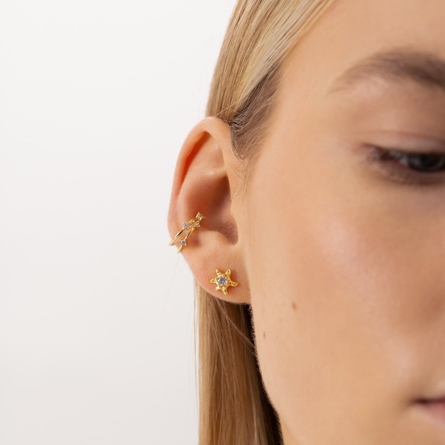 ONEHE "Elysium" Single Gold Ear Cuff