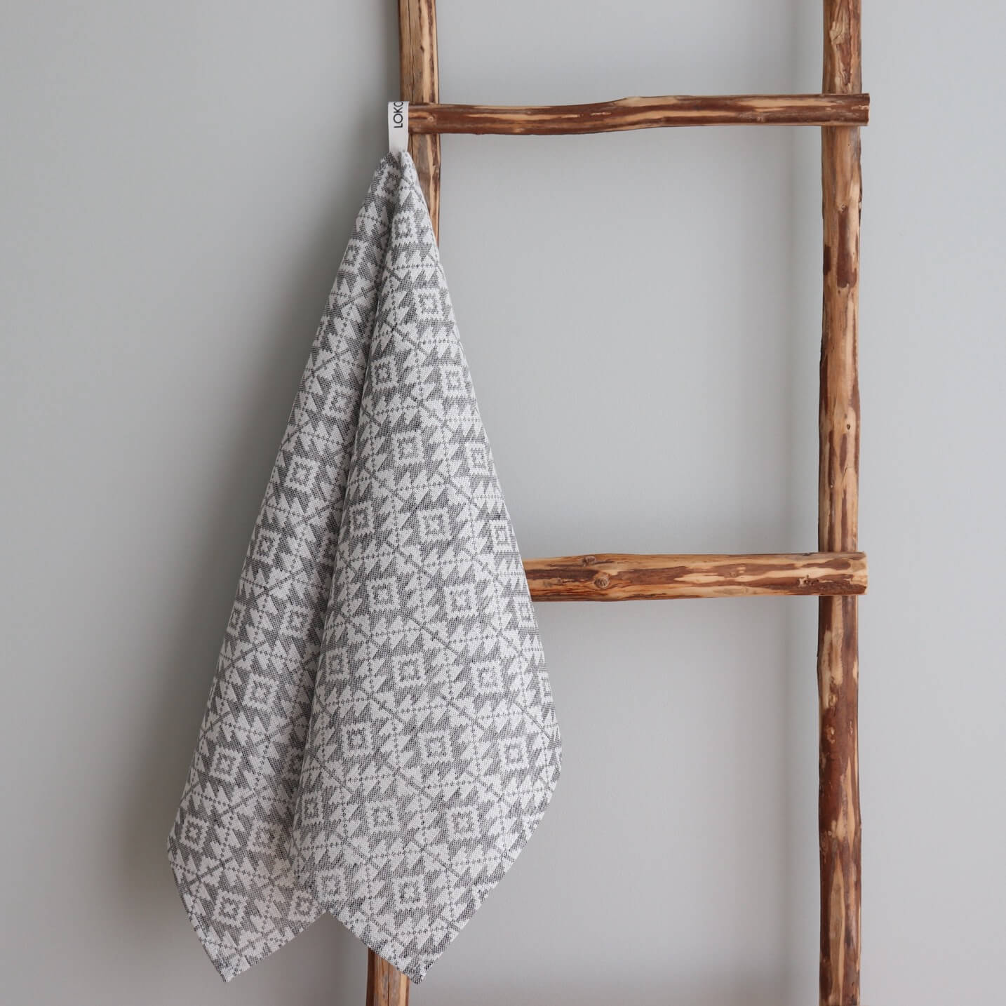 LOKO Harjumaa Köögirätik – Rahvusmustriline Linane Rätik 45×75 cm

