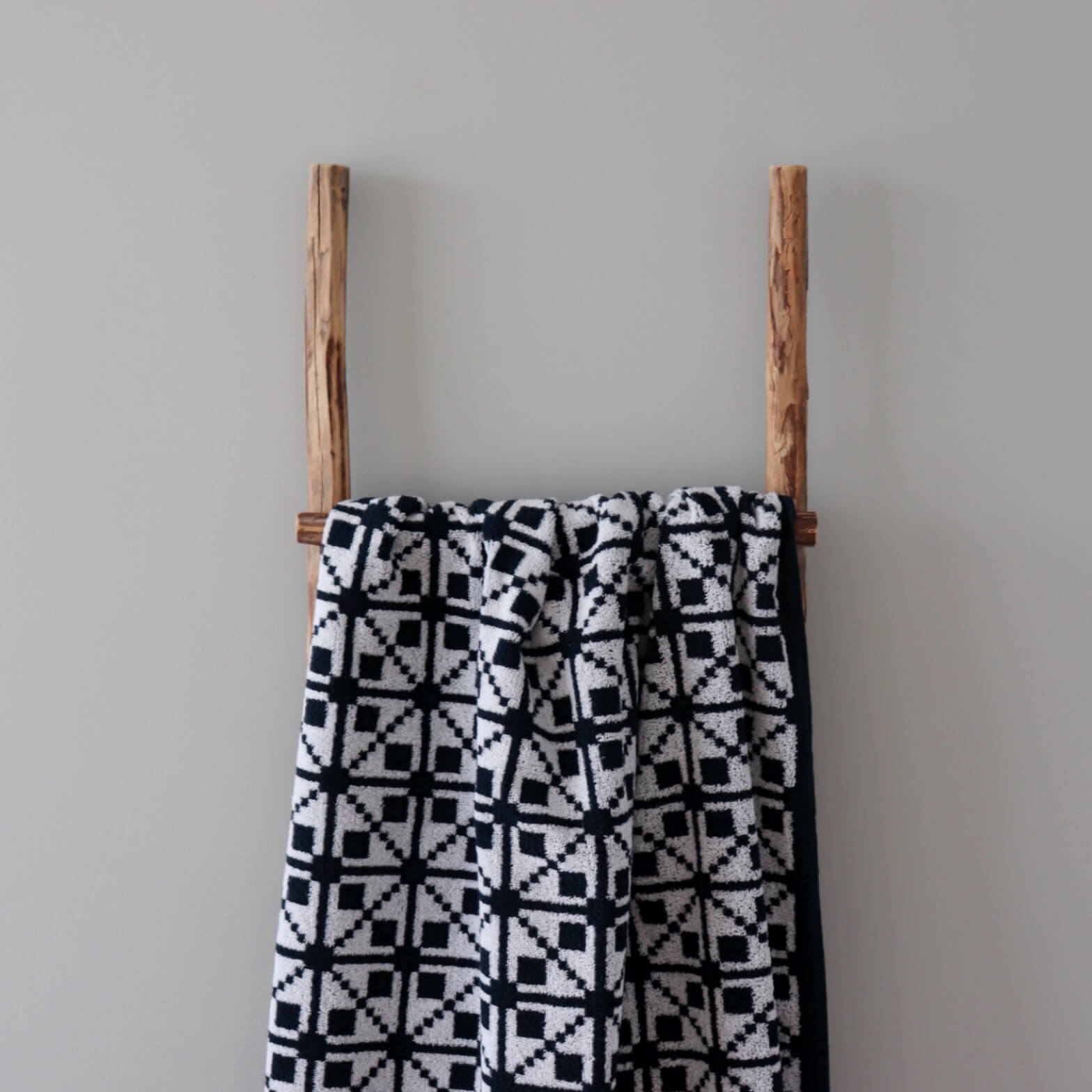 LOKO Saunalina Virumaa Mustriga – Puuvillane Rätik 67×150 cm

