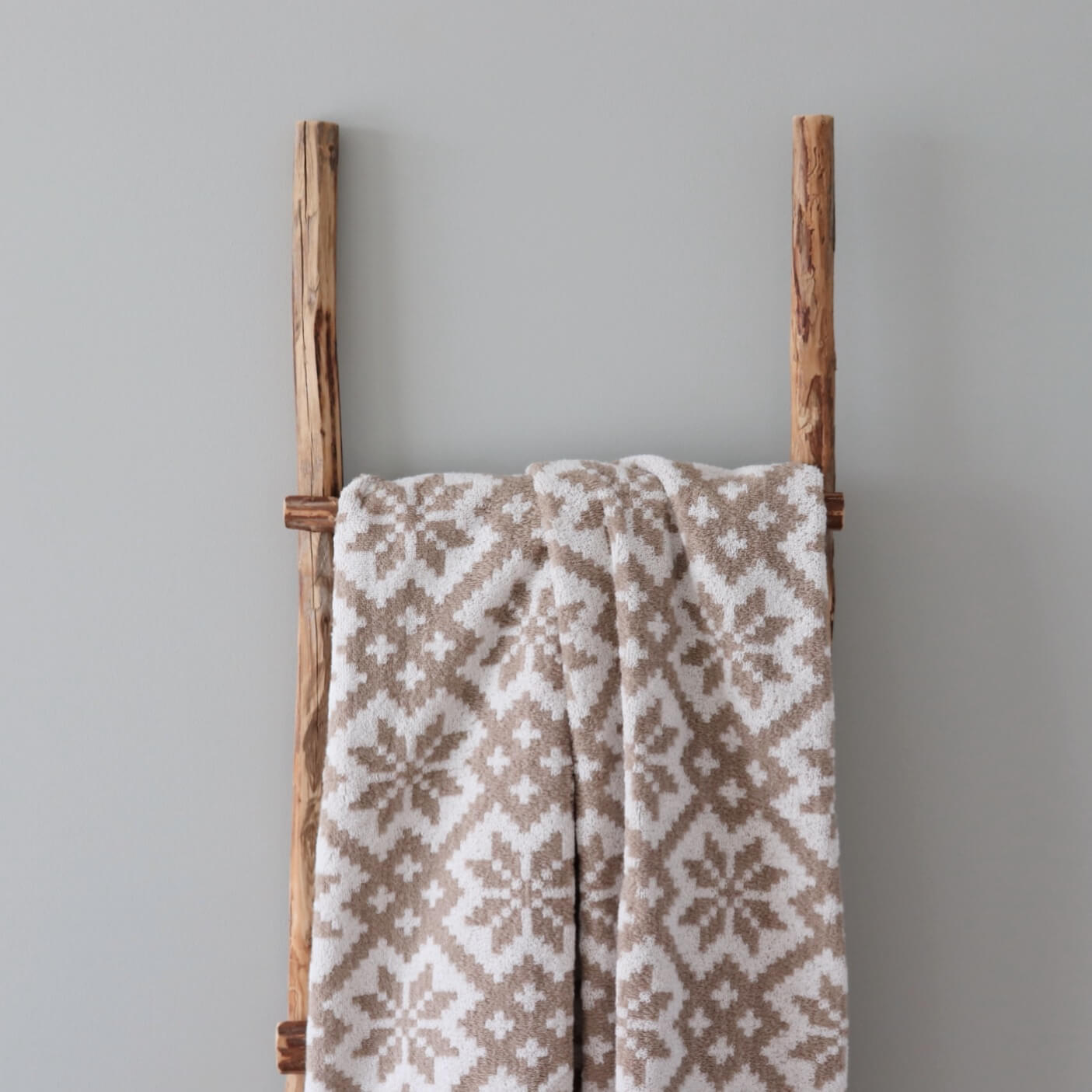 LOKO Suur Saunalina Viljandimaa Mustriga – Puuvillane Rätik 81×160 cm