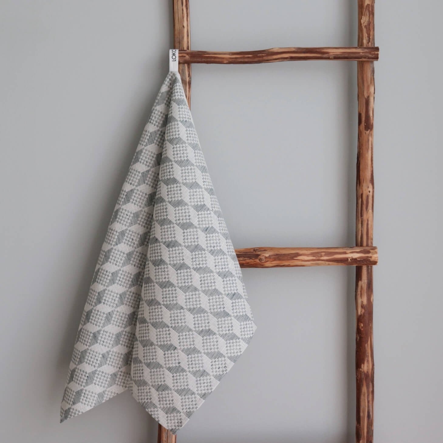 LOKO Virumaa Köögirätik – Eesti Rahvusmustriga Linasegune Rätik 45×75 cm