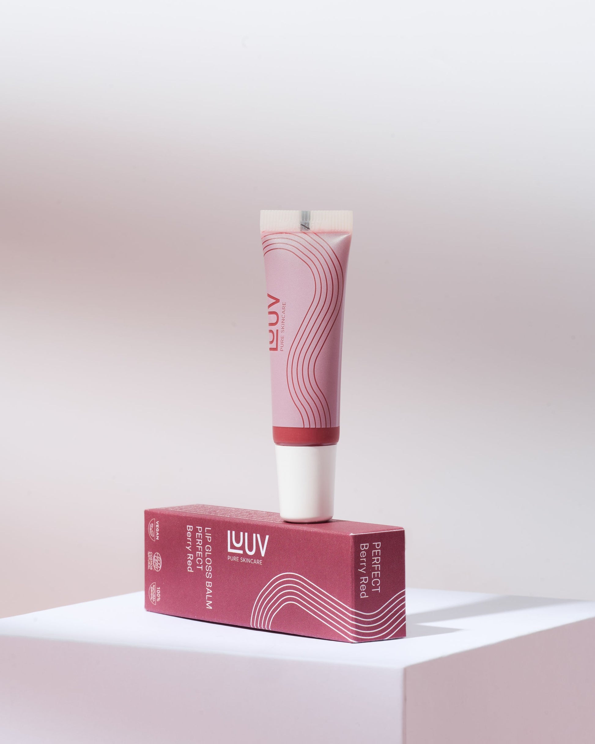 LUUV Huuleläikepalsam Perfect – Niisutav ja Tooniv Looduslik Palsam

