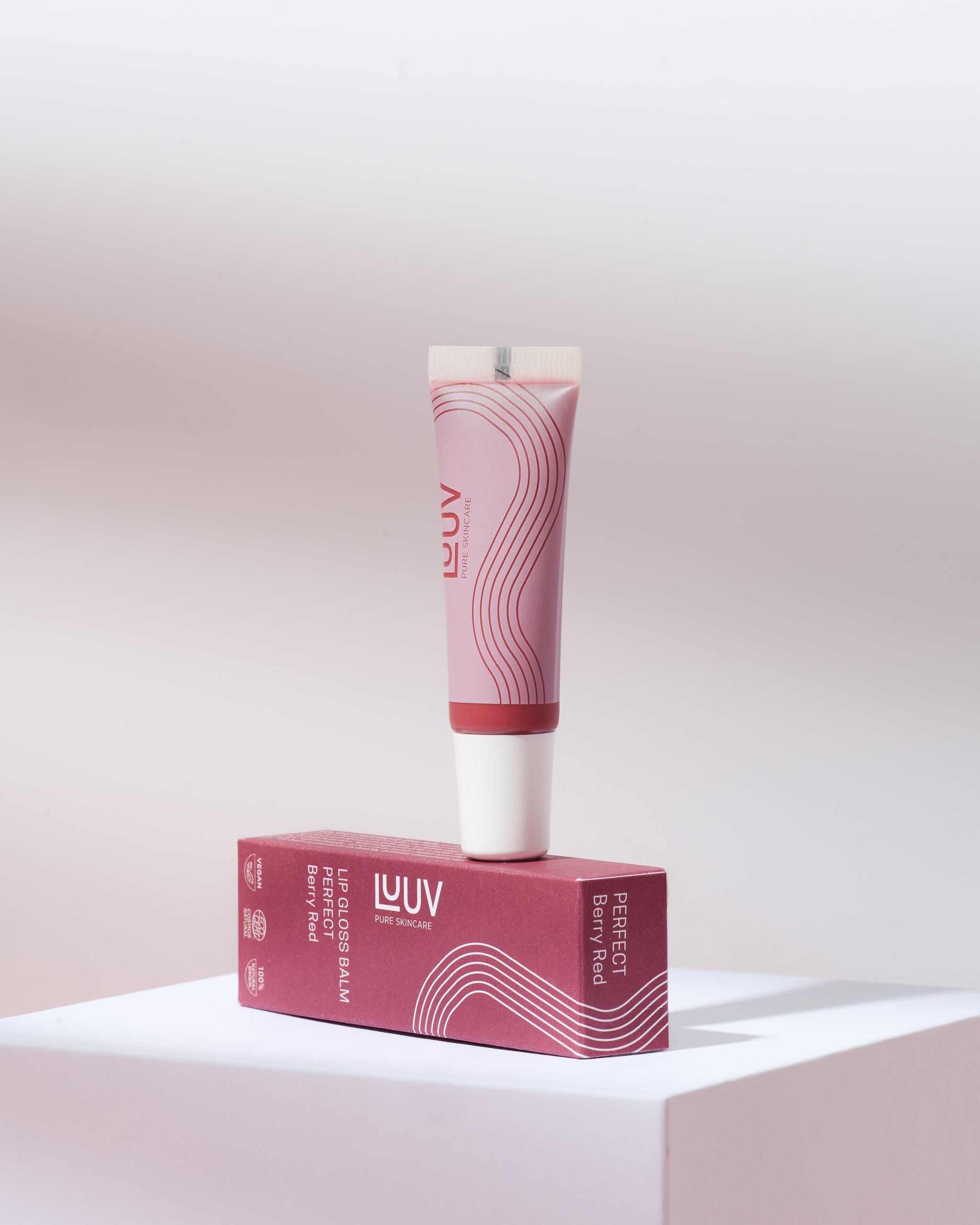 LUUV Huuleläikepalsam Perfect – Niisutav ja Tooniv Looduslik Palsam

