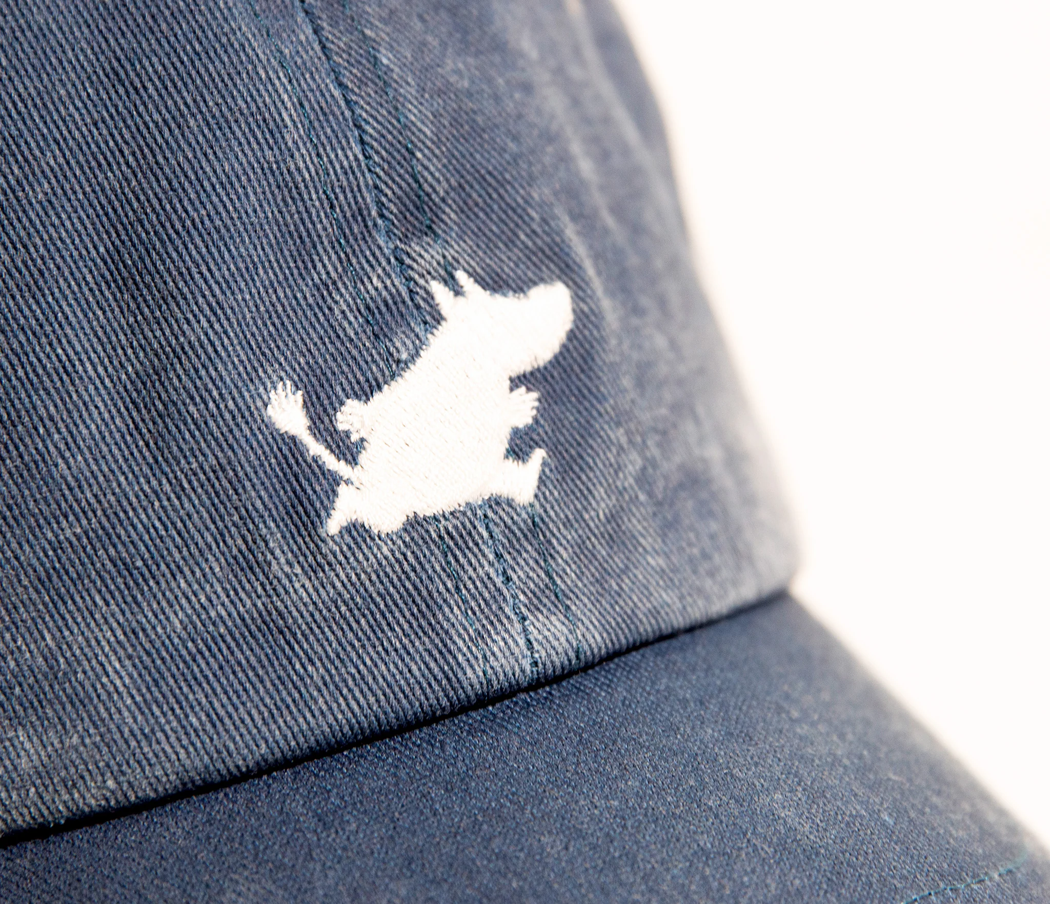 Moomin by NordicBuddies "Muumitroll" Pestud Teksariidest Täiskasvanute Nokamüts - Sinine lähedalt