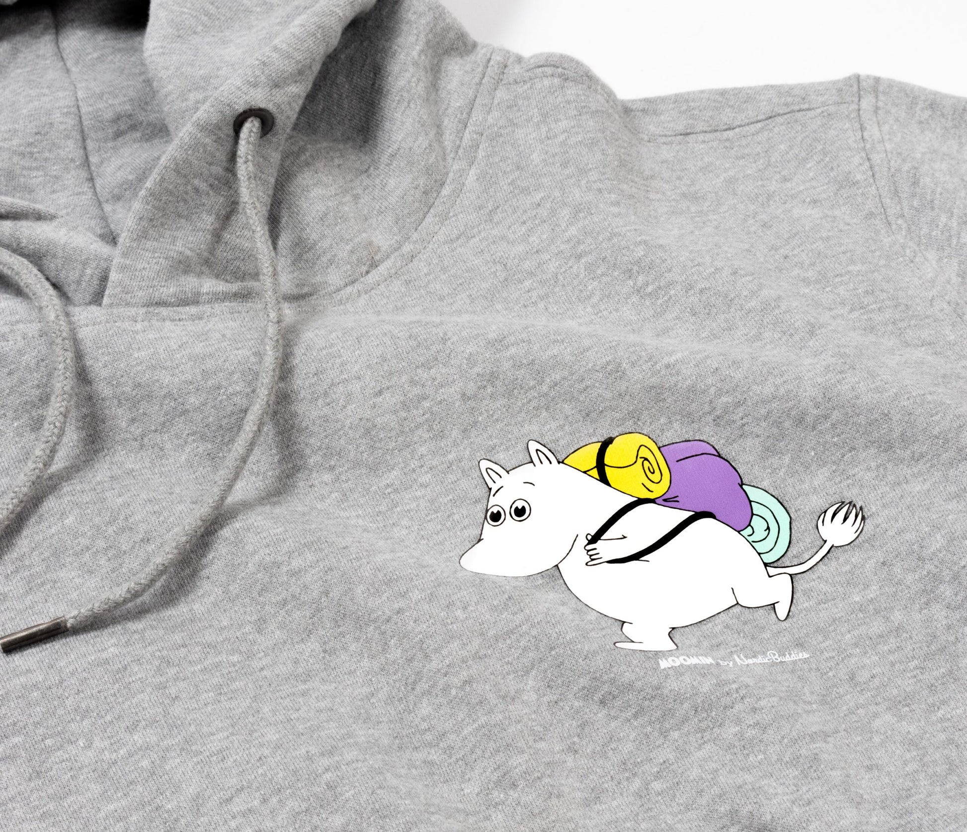 Moomin by NordicBuddies Preemium Dressipluus "Muumitroll" - Hall lähedalt
