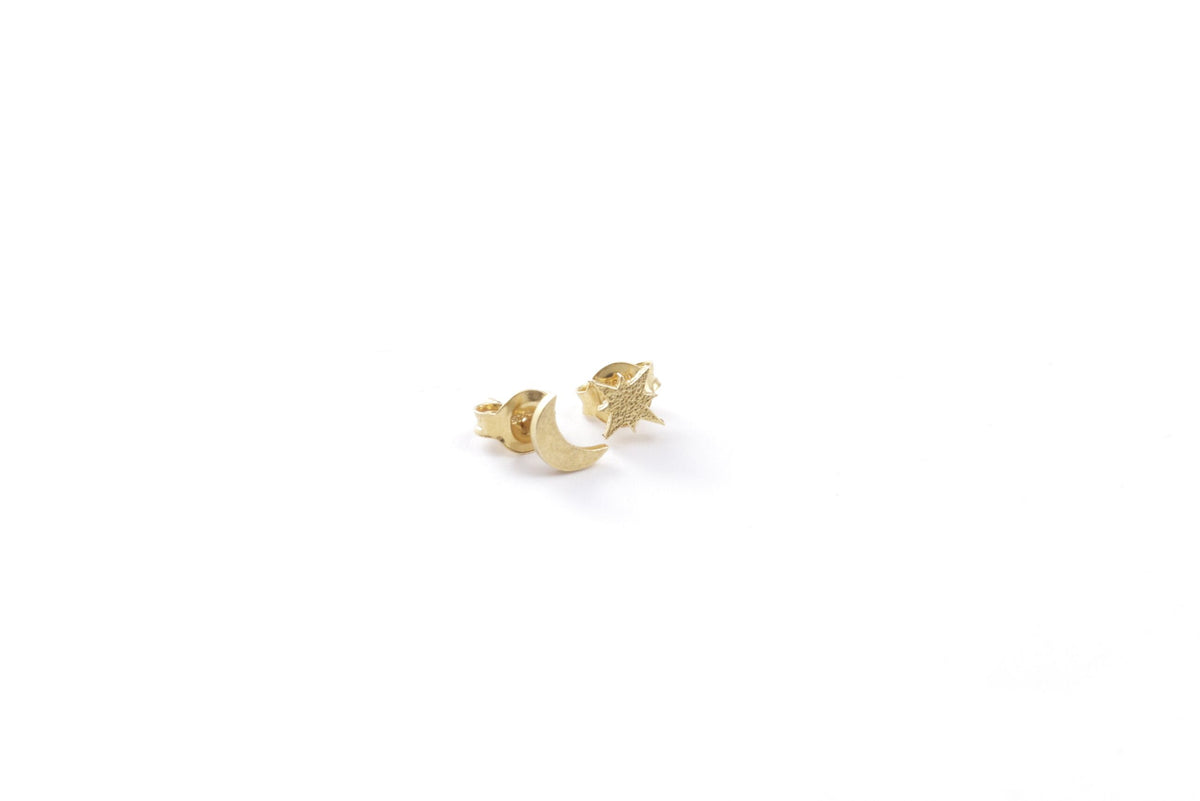 New Vintage by Kriss kuu ja tähe nööpkõrvarõngad