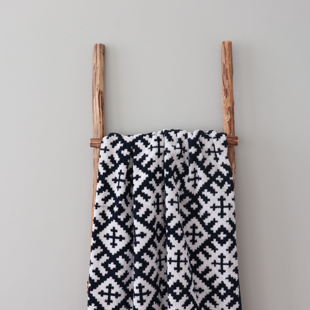 Saunalina Setumaa Mustriga – LOKO Puuvillane Rätik 67×150 cm