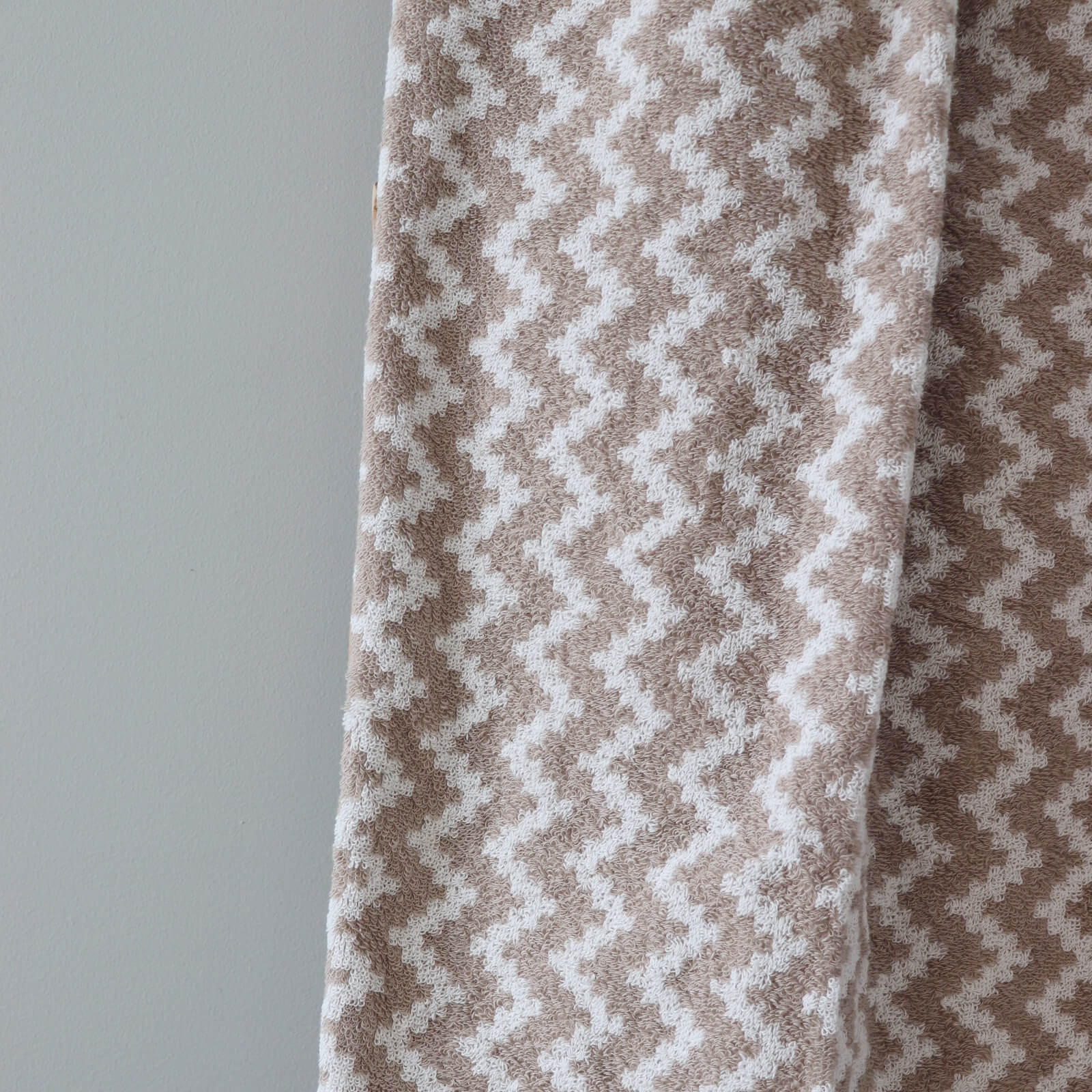 Suur Saunalina Tartumaa Mustriga – LOKO Puuvillane Rätik 81×160 cm
