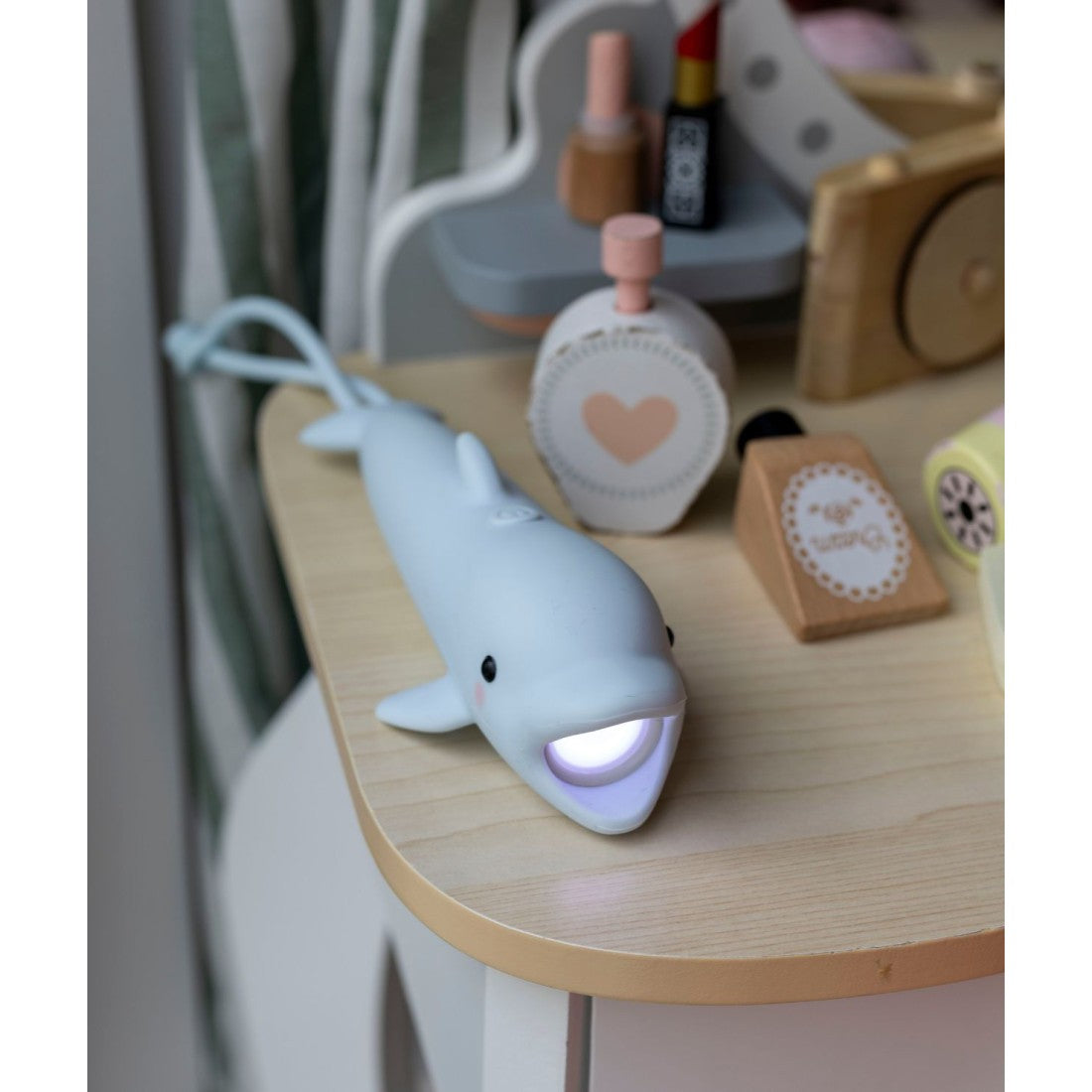 Rabbit & Friends laste taskulamp - Dolphin BUBBLY