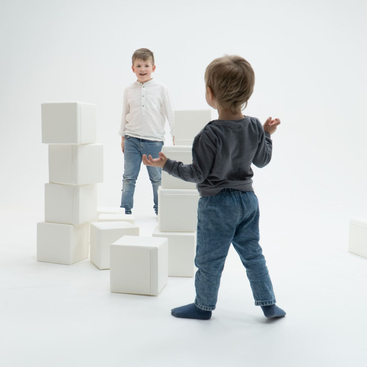 IGLU vahtmaterjalist ehitusklots "Mega Cube" - Männiroheline