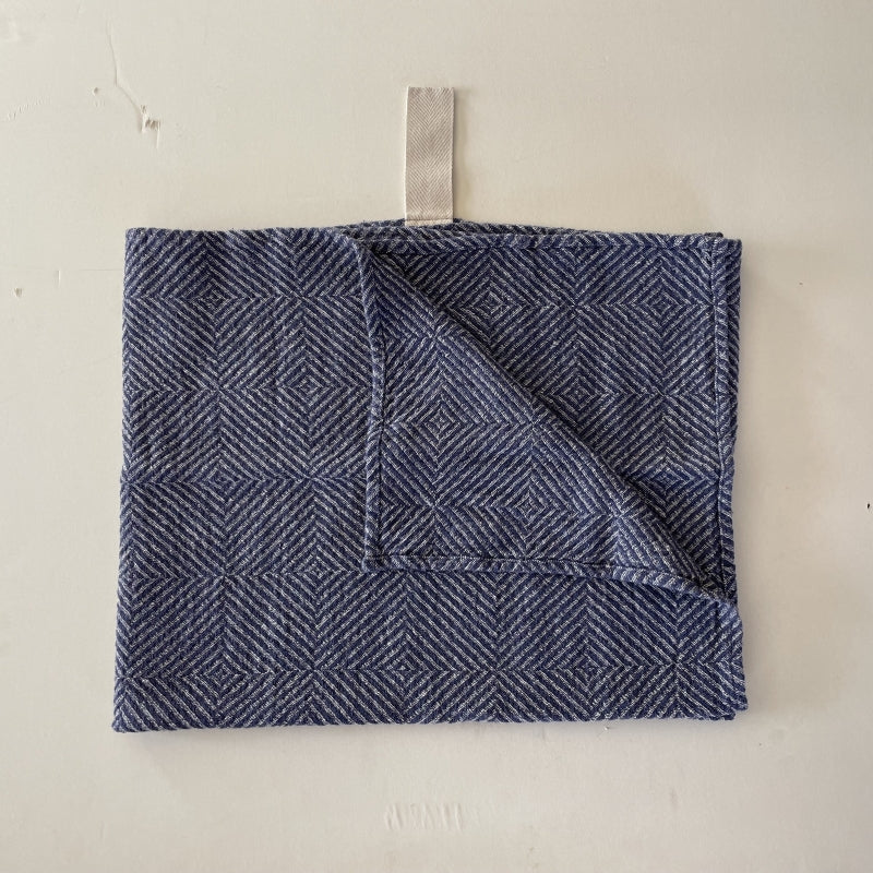 KOOSdisain suur linane rätik - Blue Fishbone