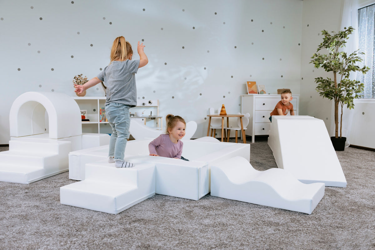 IGLU pehme mängukomplekt "Party" - Valge