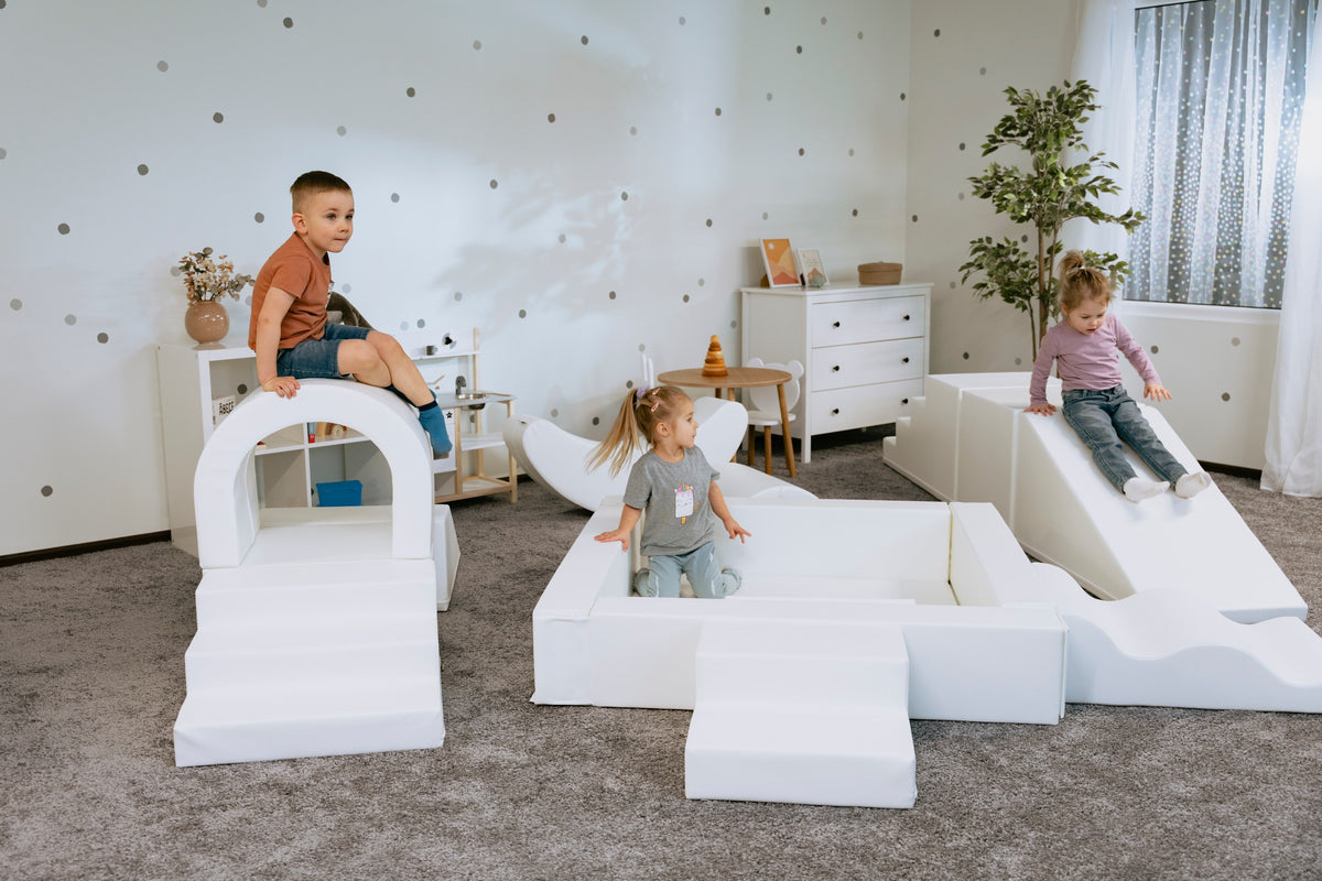 IGLU pehme mängukomplekt "Party" - Valge