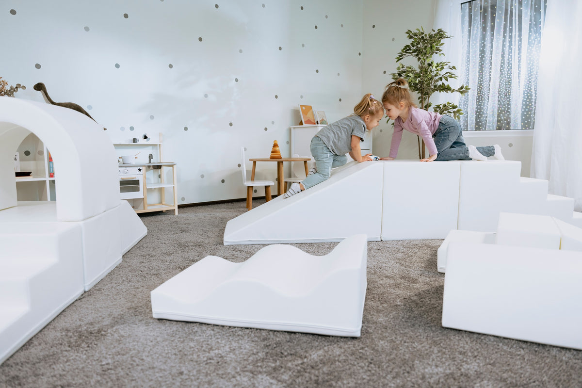 IGLU pehme mängukomplekt "Party" - Valge