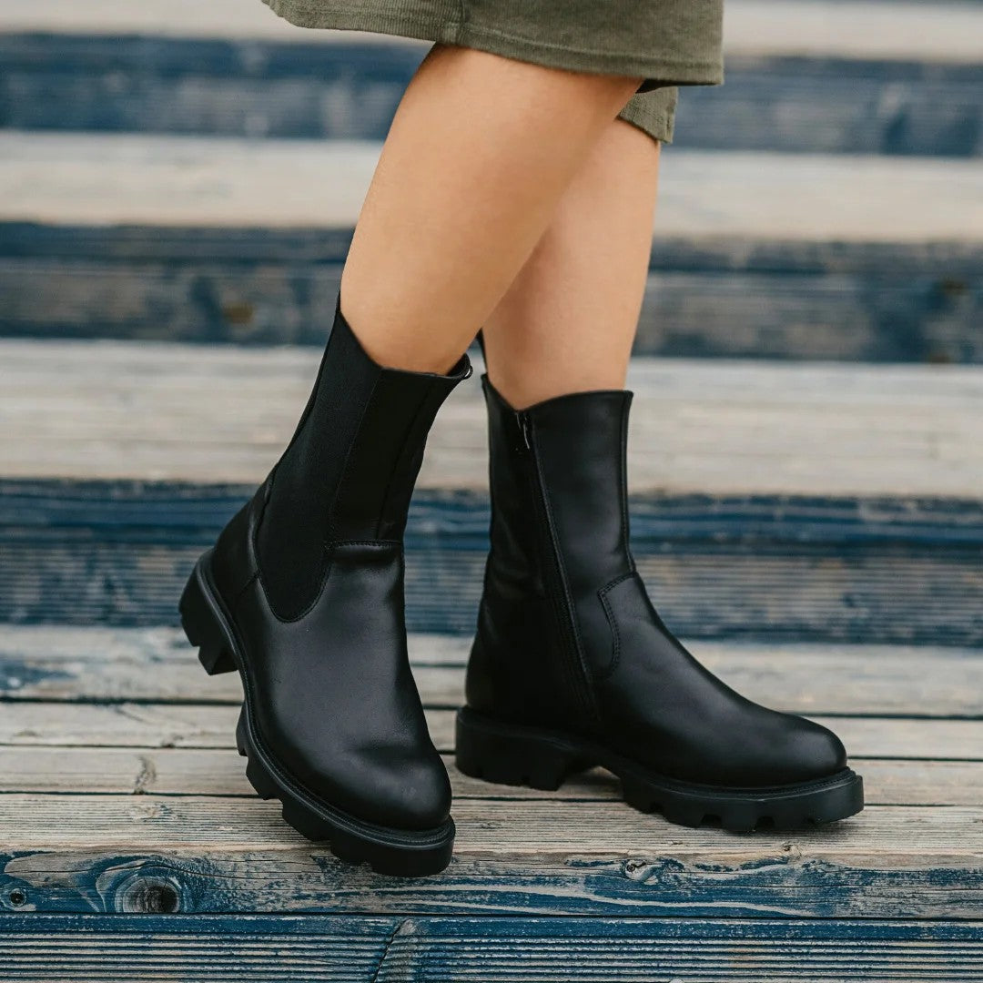 Kira Sustainable mikrofiibrist Chelsea saapad "Chelsea Rebel"