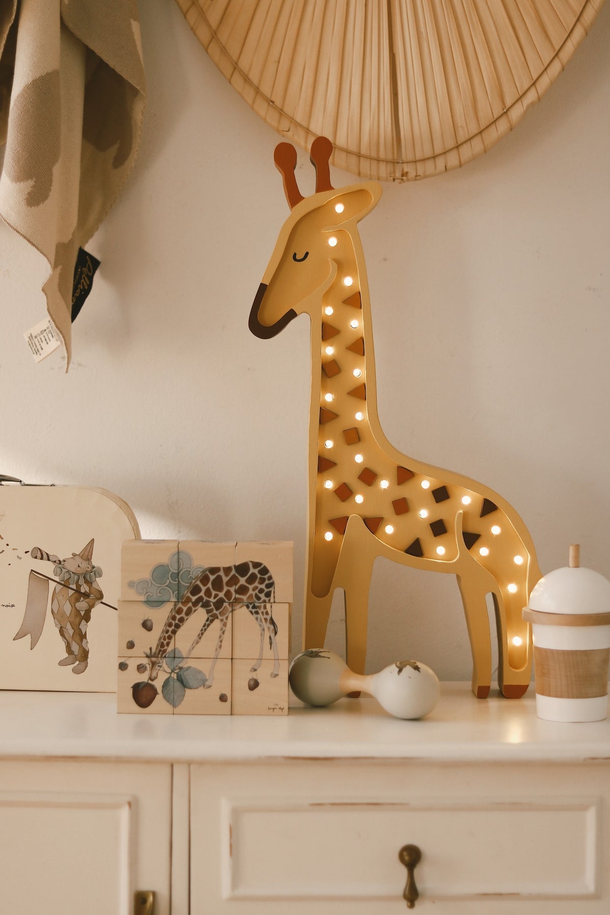 Little Lights puidust laste öölamp "Giraffe"