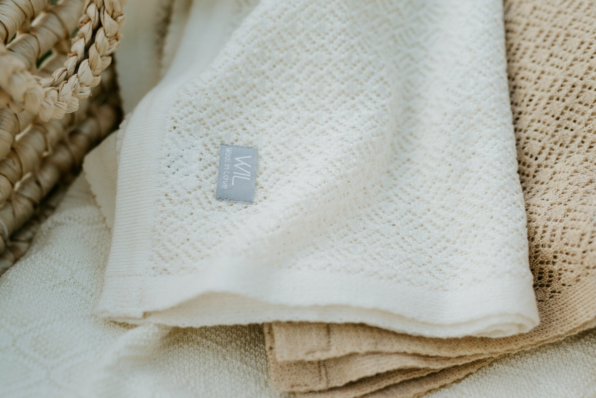 Wool In Love meriinovillane beebitekk DELIGHT