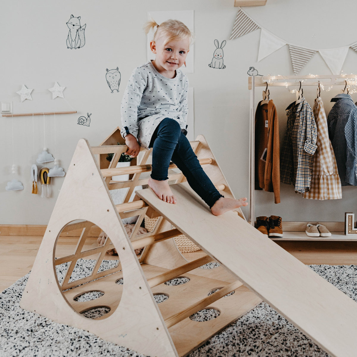Montessori House Bed laste ronimiskolmnurk kaldteega