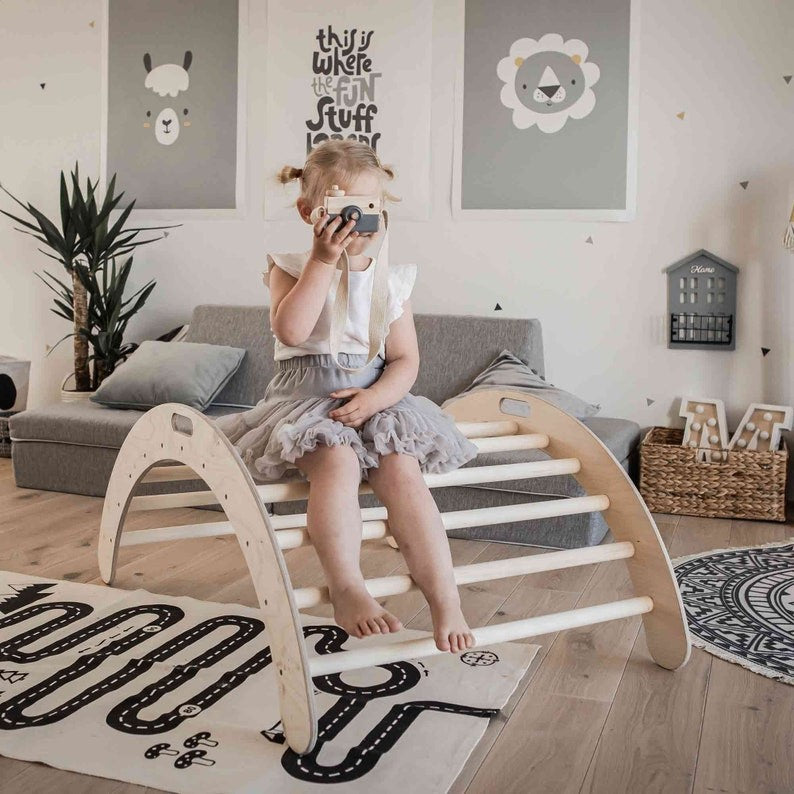 Montessori House Bed puidust Montessori ronimiskaar
