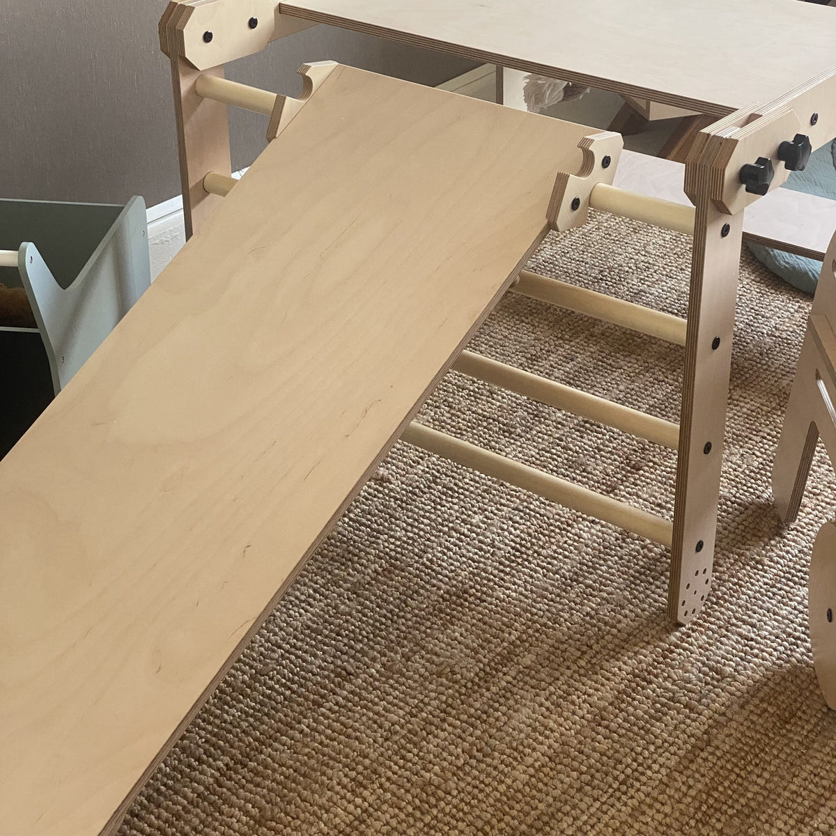LUULA Montessori ronimiskomplekt, laud ja joonistustahvel NABU