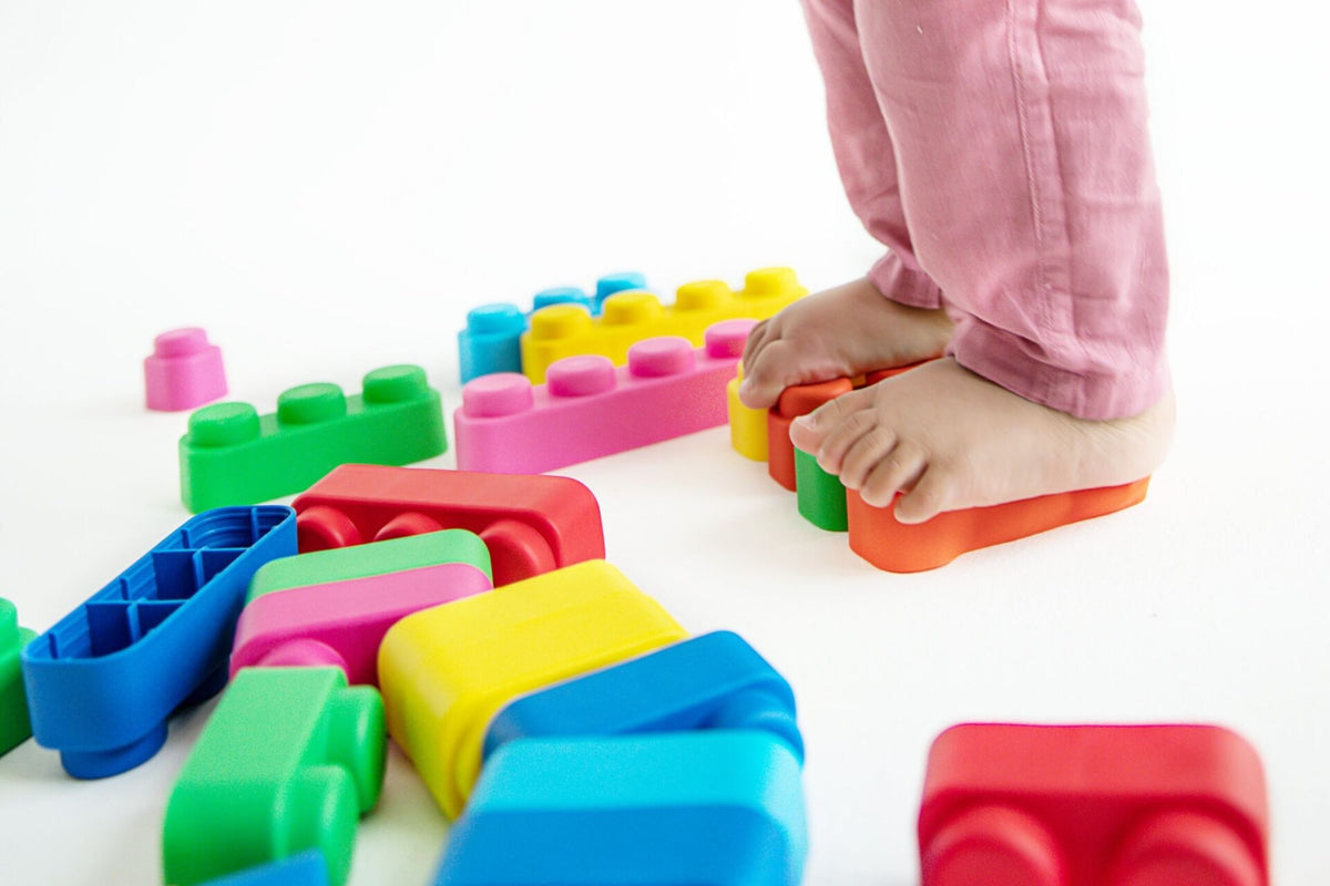 Gerardo's Toys pehmete klotside komplekt ratastega, 14 tk