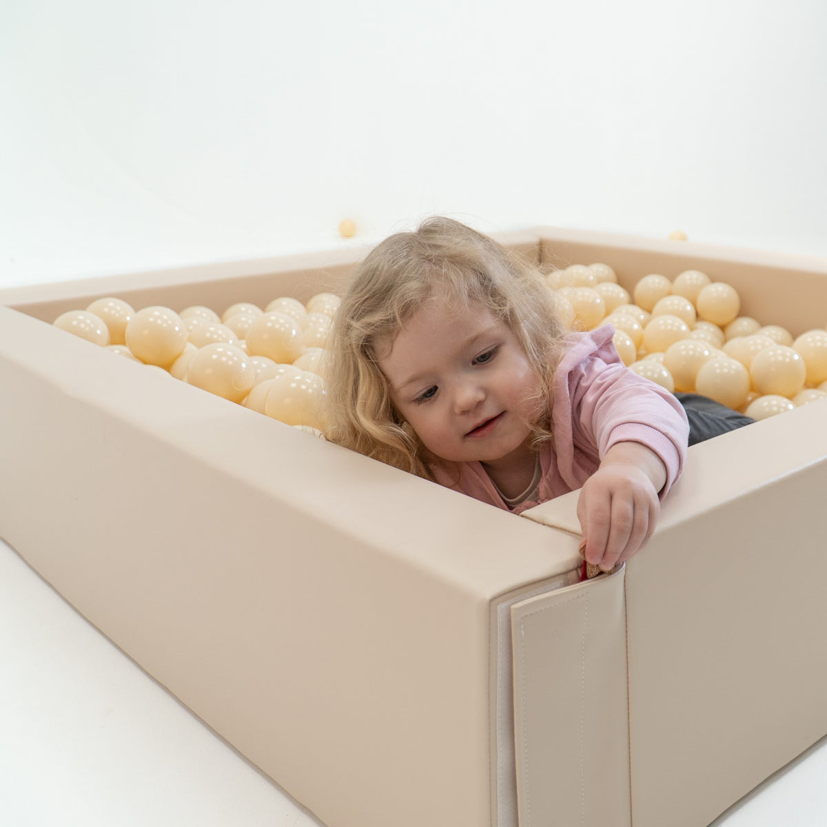 IGLU pallimere pallid "Soft Play" 500 tk - Beež