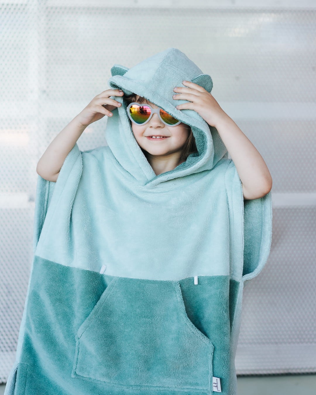 Patulove laste rannaponcho "Surfbear" - Roheline