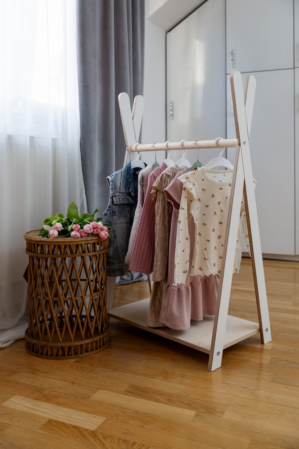 MeowBaby® puidust laste riidenagi "Tipi", väike - Valge