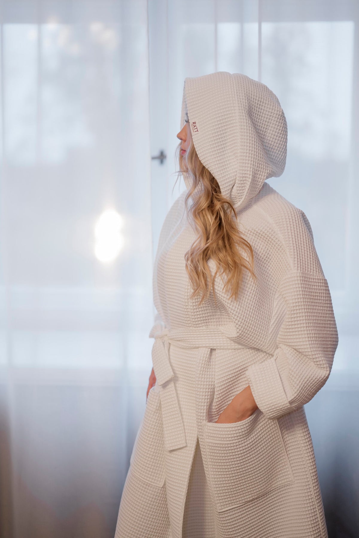 RÄTT unisex vahvelkangast kapuutsiga hommikumantel - Valge